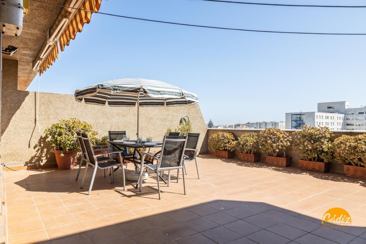 Ático Atlántico - FREE PARKING - WIFI - ECOFRIENDLY Apartamento Cádiz Exterior foto